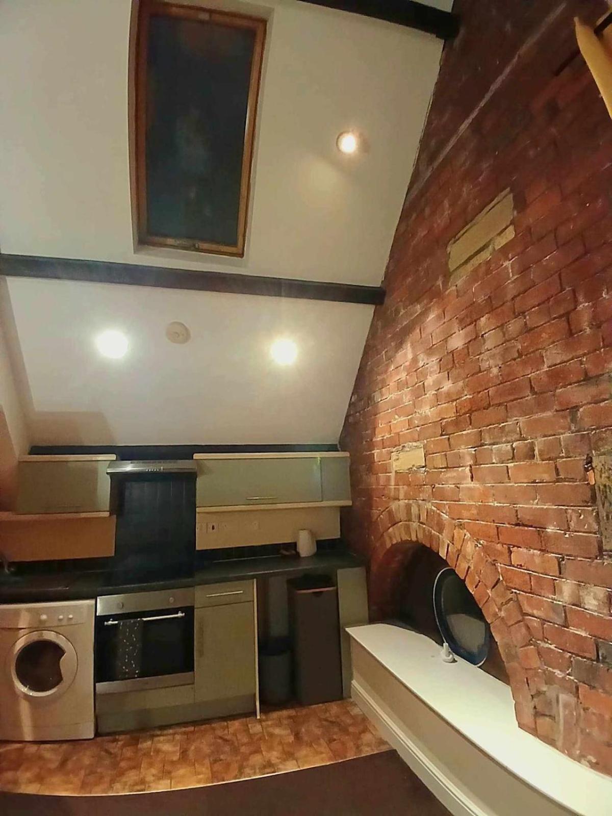 Charming 2 Bed Mezzanine Ap Apartman Huddersfield Kültér fotó